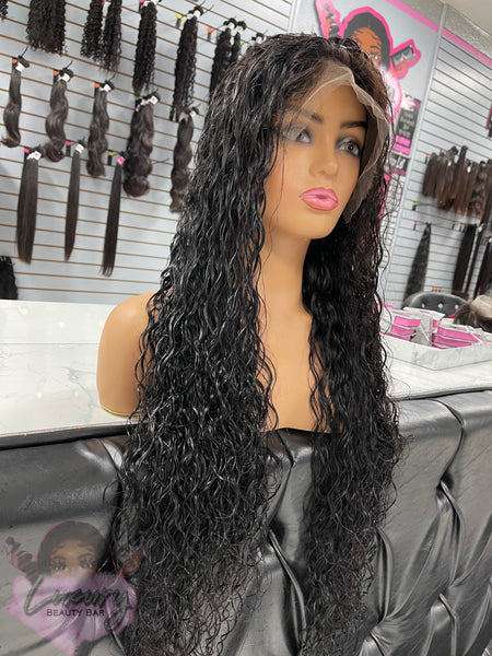 HD Lace Wig (Italian Wavy)